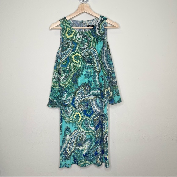 MSK Dresses & Skirts - MSK sleeveless paisley print dress